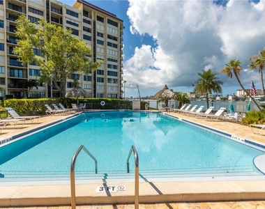 700 Island Way - Photo Thumbnail 42