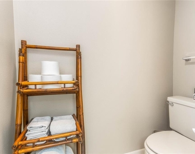 700 Island Way - Photo Thumbnail 29