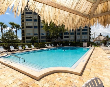 700 Island Way - Photo Thumbnail 41