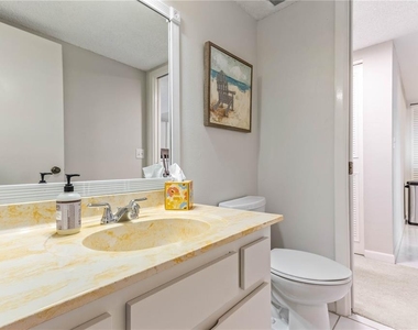700 Island Way - Photo Thumbnail 19