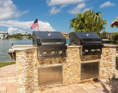 700 Island Way - Photo Thumbnail 49