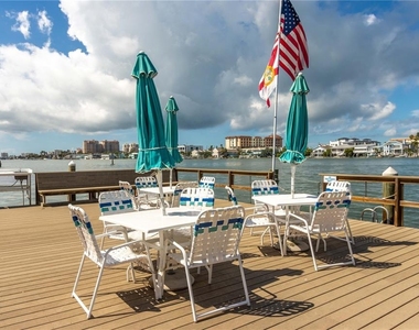 700 Island Way - Photo Thumbnail 46