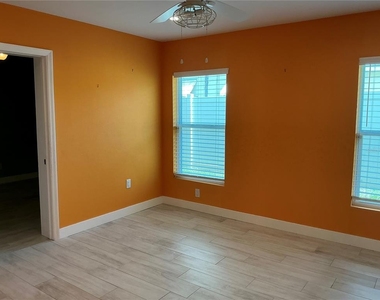 5248 15th Avenue N - Photo Thumbnail 28