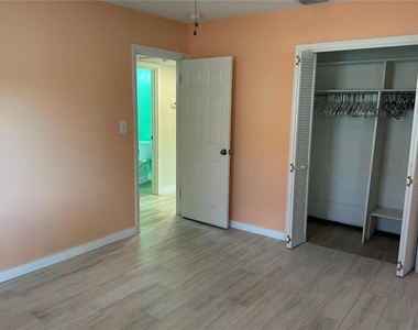 5248 15th Avenue N - Photo Thumbnail 38