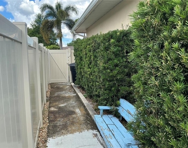 5248 15th Avenue N - Photo Thumbnail 43