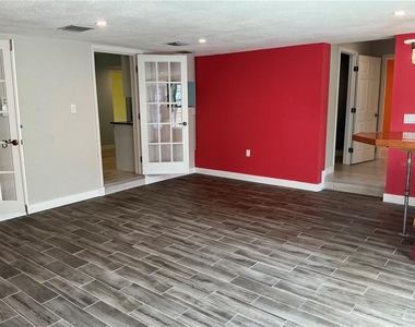 5248 15th Avenue N - Photo Thumbnail 13