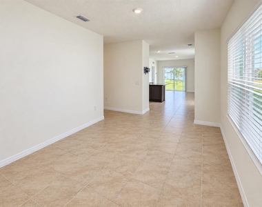 1713 Southfork Drive - Photo Thumbnail 2