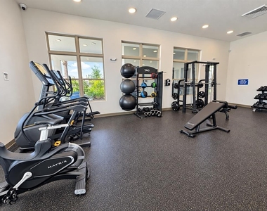 1713 Southfork Drive - Photo Thumbnail 28
