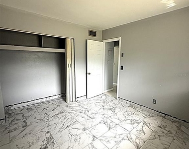 105 Hill Circle - Photo Thumbnail 9