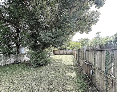 105 Hill Circle - Photo Thumbnail 11