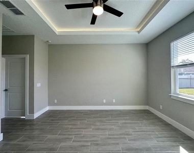 547 Albatross Drive - Photo Thumbnail 14