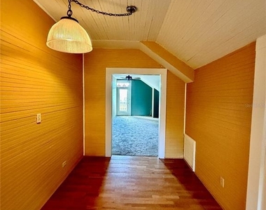 417 Mabbette Street - Photo Thumbnail 8