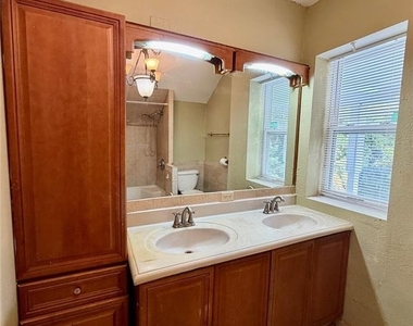 417 Mabbette Street - Photo Thumbnail 21