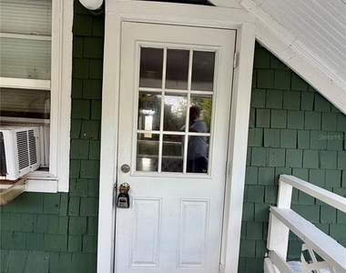 417 Mabbette Street - Photo Thumbnail 2