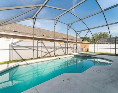 8104 Santee Drive - Photo Thumbnail 27
