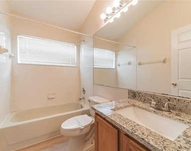 8104 Santee Drive - Photo Thumbnail 20