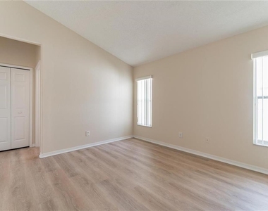8104 Santee Drive - Photo Thumbnail 19