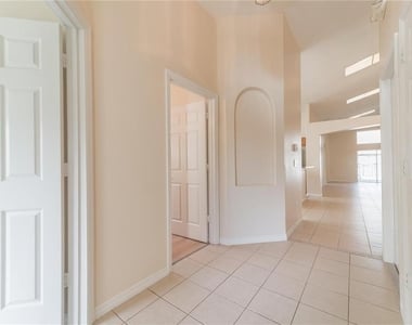 8104 Santee Drive - Photo Thumbnail 2