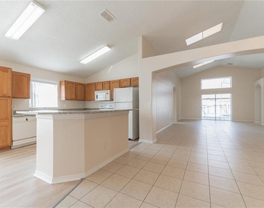 8104 Santee Drive - Photo Thumbnail 6