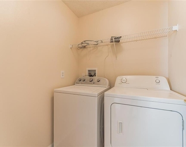 8104 Santee Drive - Photo Thumbnail 5