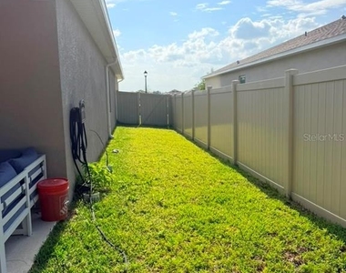 1383 Levy Bend Drive - Photo Thumbnail 4