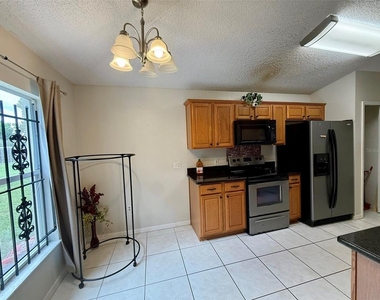 232 Strawflower Court - Photo Thumbnail 5