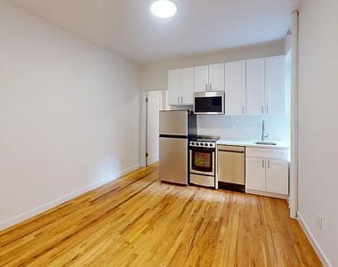 East 73rd Street - Photo Thumbnail 2