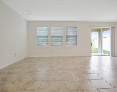 786 Citrus Reserve Boulevard - Photo Thumbnail 9