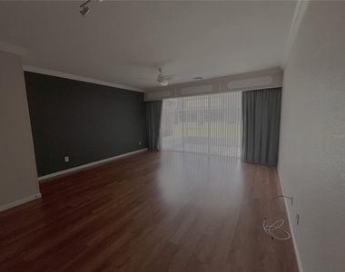 4219 Sw 55th Circle - Photo Thumbnail 7