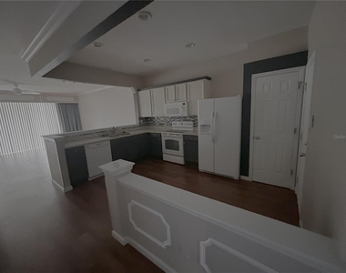 4219 Sw 55th Circle - Photo Thumbnail 2