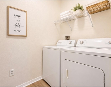 3589 Conroy Road - Photo Thumbnail 10