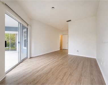 3589 Conroy Road - Photo Thumbnail 7