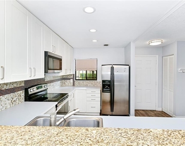 2300 Barbados Drive - Photo Thumbnail 8