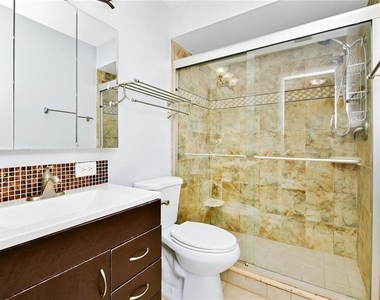 2300 Barbados Drive - Photo Thumbnail 24