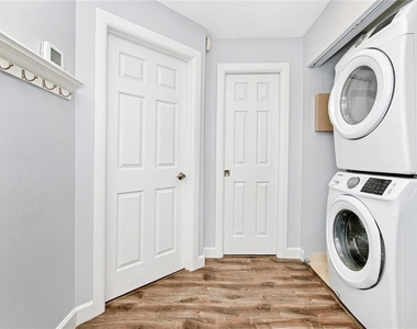 2300 Barbados Drive - Photo Thumbnail 25
