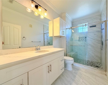 6117 Metrowest Boulevard - Photo Thumbnail 18