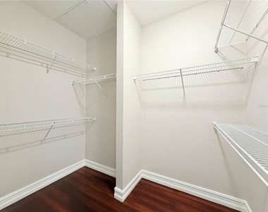 6117 Metrowest Boulevard - Photo Thumbnail 17
