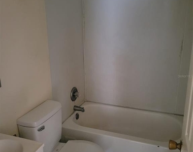 455 Pursley Street - Photo Thumbnail 4