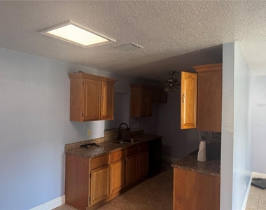 220 3rd Street - Photo Thumbnail 4
