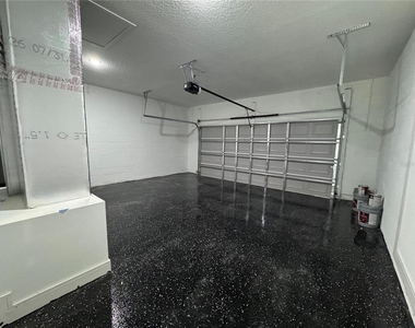 7065 N Lime Drive - Photo Thumbnail 10