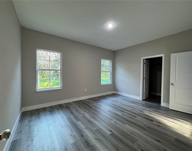 7065 N Lime Drive - Photo Thumbnail 6