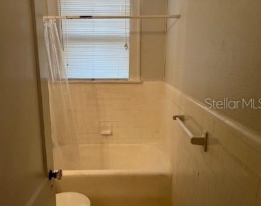 1975 Vineville Ave - Photo Thumbnail 10