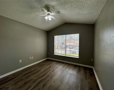 138 Sir Phillips Drive - Photo Thumbnail 10