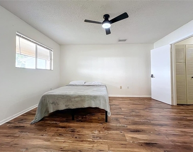 4166 Plantation Cove Drive - Photo Thumbnail 18