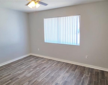 3524 Forest Branch Drive - Photo Thumbnail 13