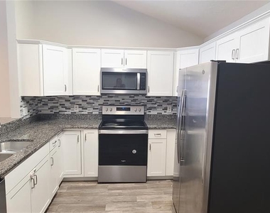 3524 Forest Branch Drive - Photo Thumbnail 2