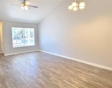 3524 Forest Branch Drive - Photo Thumbnail 9