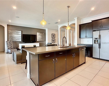 5358 Bowman Drive - Photo Thumbnail 4