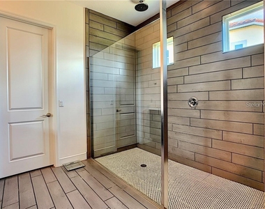 5358 Bowman Drive - Photo Thumbnail 10