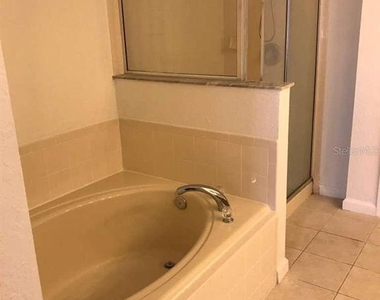 3032 Ashland Lane S - Photo Thumbnail 16